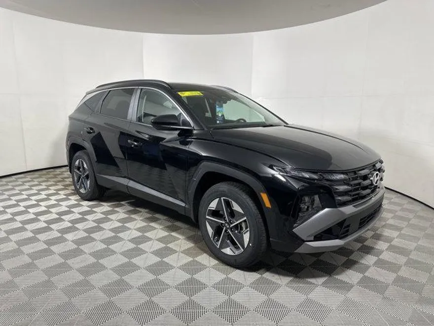 2025 Hyundai Tucson SEL photo 1