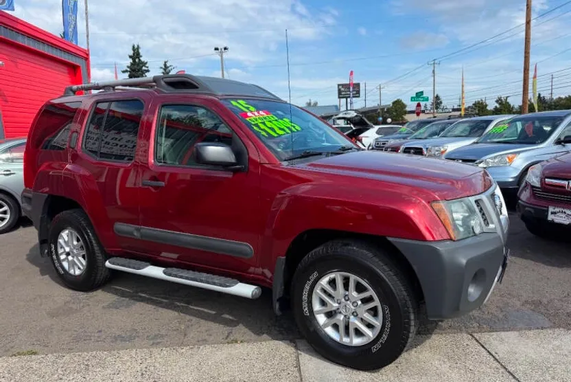 2015 Nissan Xterra S photo 1
