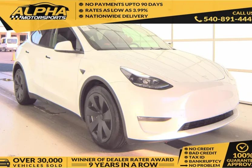 2023 Tesla Model Y Long Range photo 1