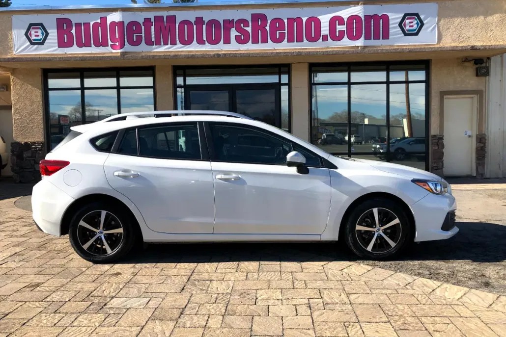 2022 Subaru Impreza 2.0i Premium photo 1