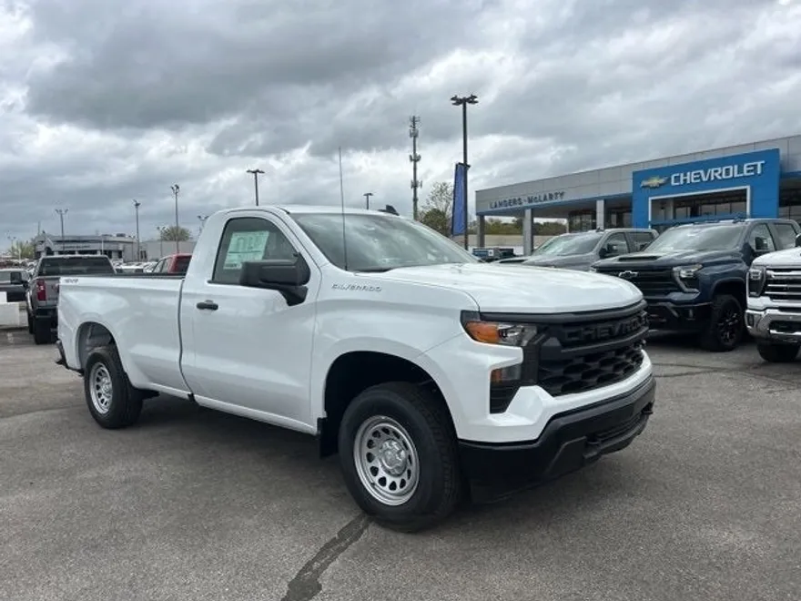 2025 Chevrolet Silverado 1500 photo 1