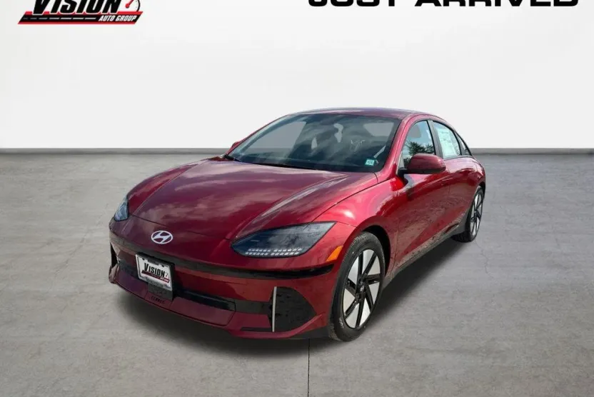 2025 Hyundai Ioniq SE photo 1