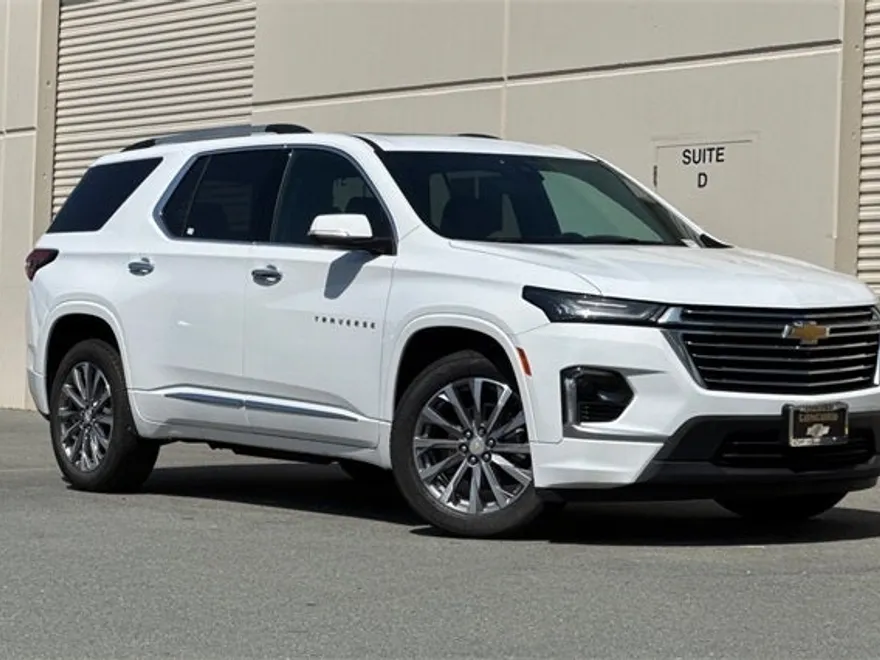 2023 Chevrolet Traverse Premier photo 1