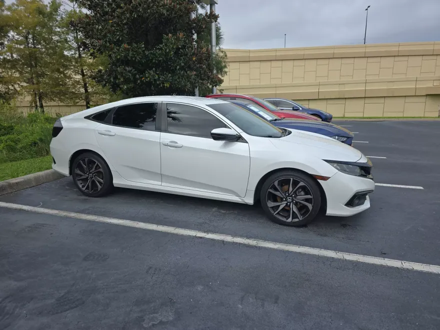 2020 Honda Civic Sport photo 1