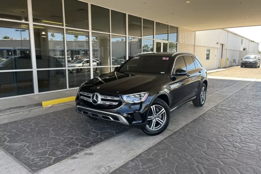 2022 Mercedes Benz GLC 300 photo 1