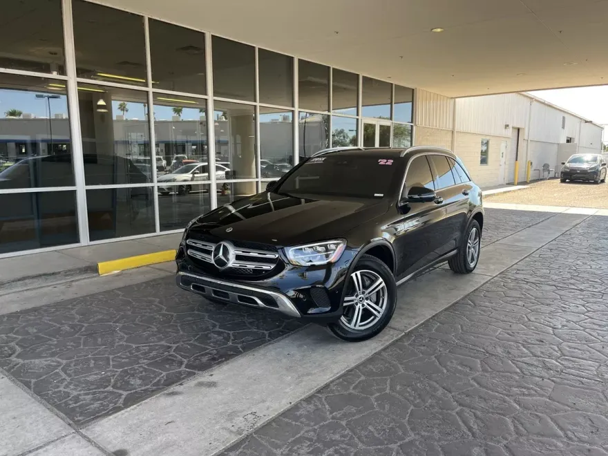 2022 Mercedes Benz GLC 300 photo 1