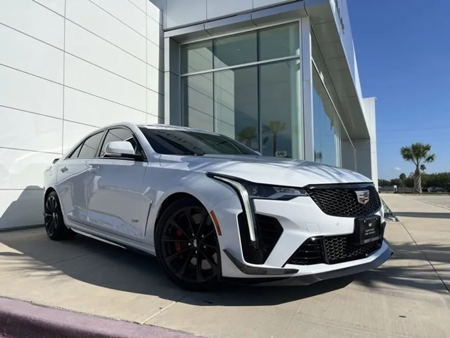 2022 Cadillac CT4 photo 1