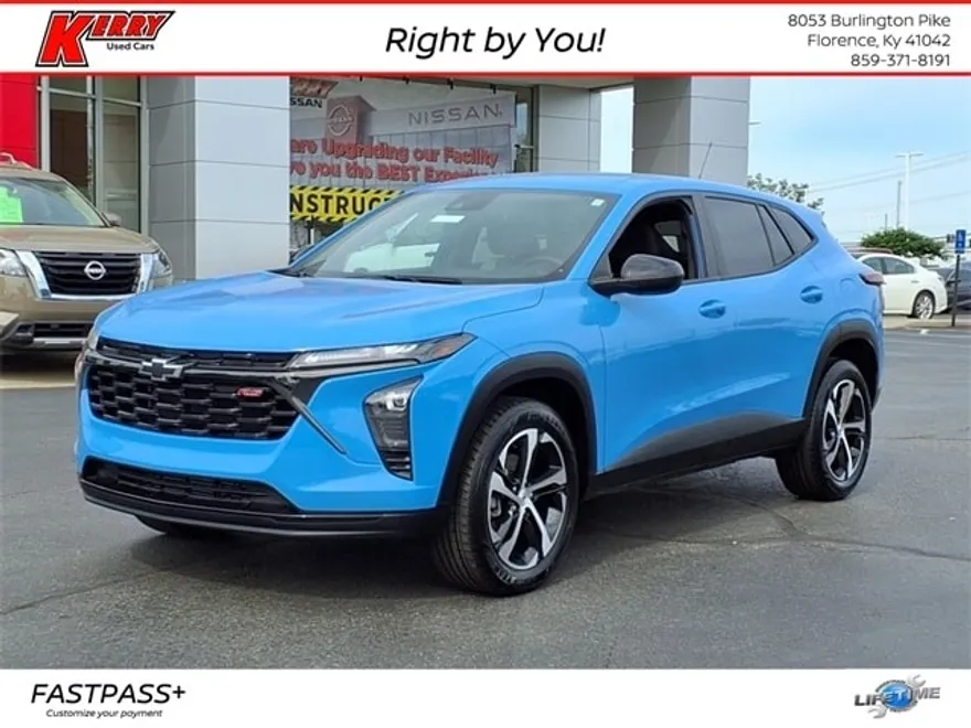 2024 Chevrolet Trax photo 1