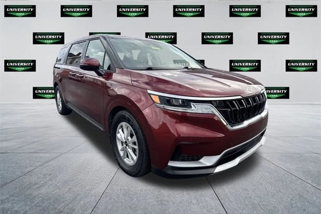 2022 Kia Carnival LXS photo 1