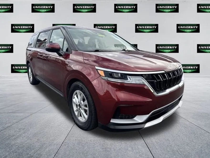2022 Kia Carnival LXS photo 1