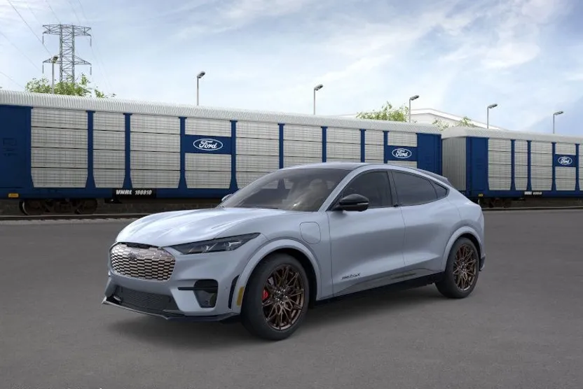 2025 Ford Mustang Mach-E GT photo 1