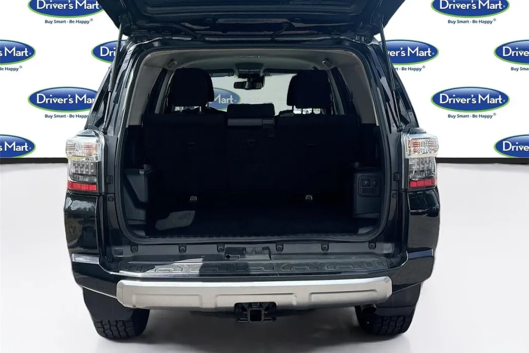 2022 Toyota 4Runner TRD Off-Road photo 1