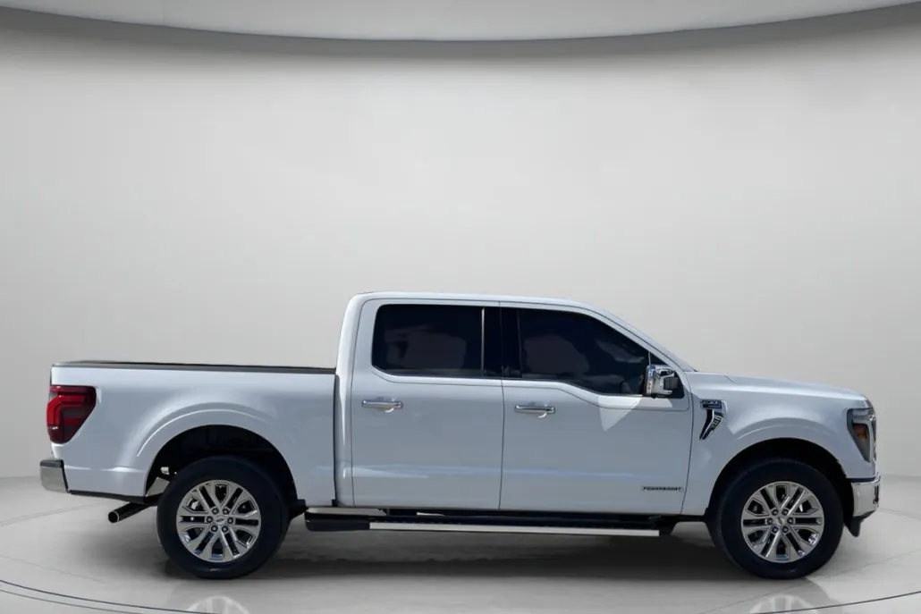2024 Ford F-150 Lariat photo 1