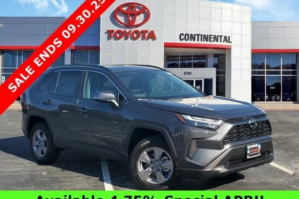 2025 Toyota RAV4 XLE photo 1