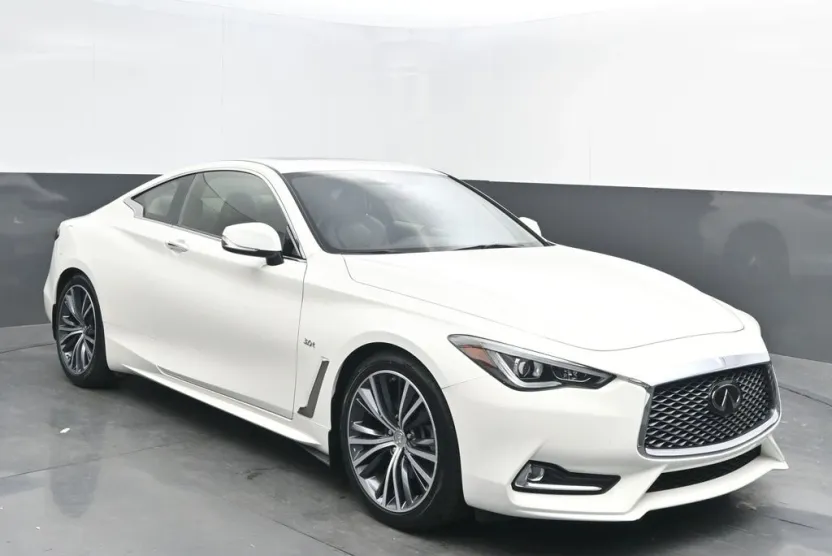 2019 Infiniti Q60 3.0t Luxe Coupe photo 1