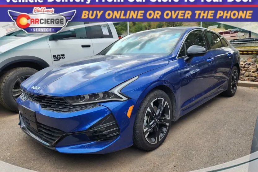 2024 Kia K5 GT-Line photo 1