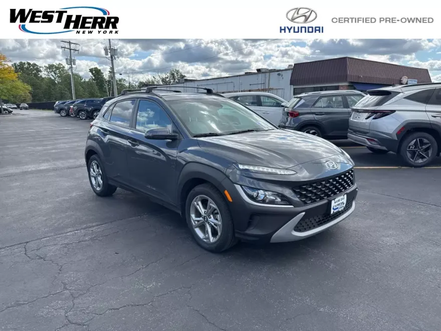 2023 Hyundai Kona SEL photo 1
