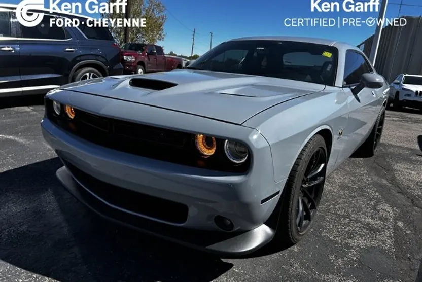 2021 Dodge Challenger R/T Scat Pack photo 1