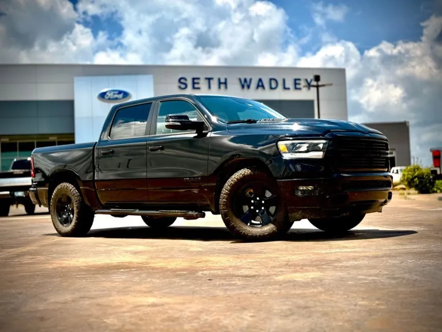 2024 Ram 1500 Laramie photo 1