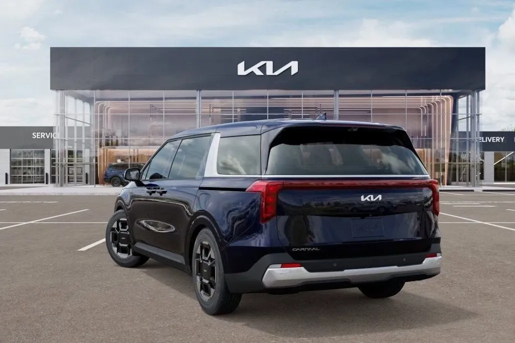 2026 Kia Carnival EX photo 1