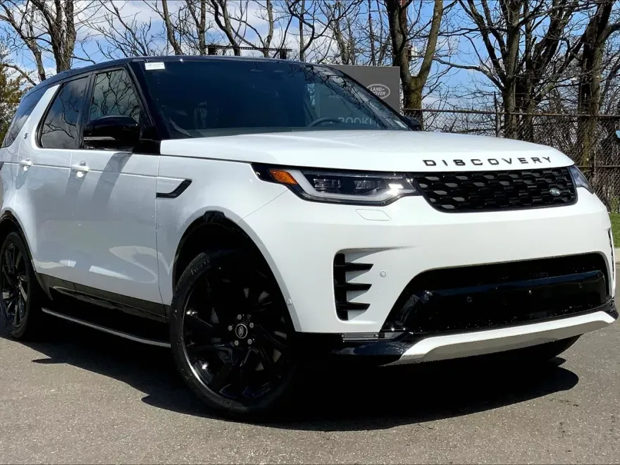 2025 Land Rover Discovery SE photo 1