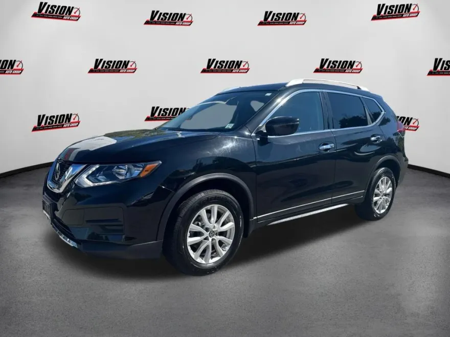 2019 Nissan Rogue SV photo 1
