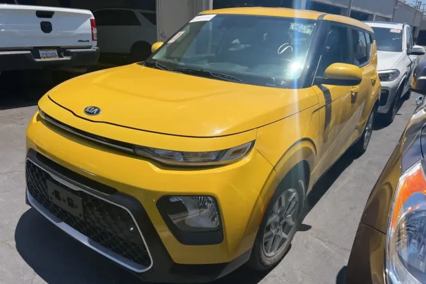 2020 Kia Soul S photo 1