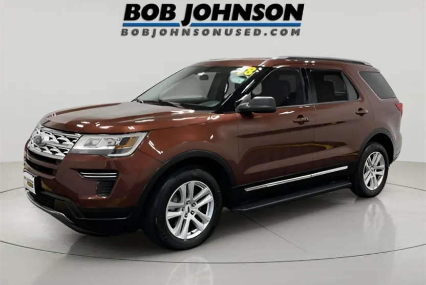 2018 Ford Explorer XLT photo 1