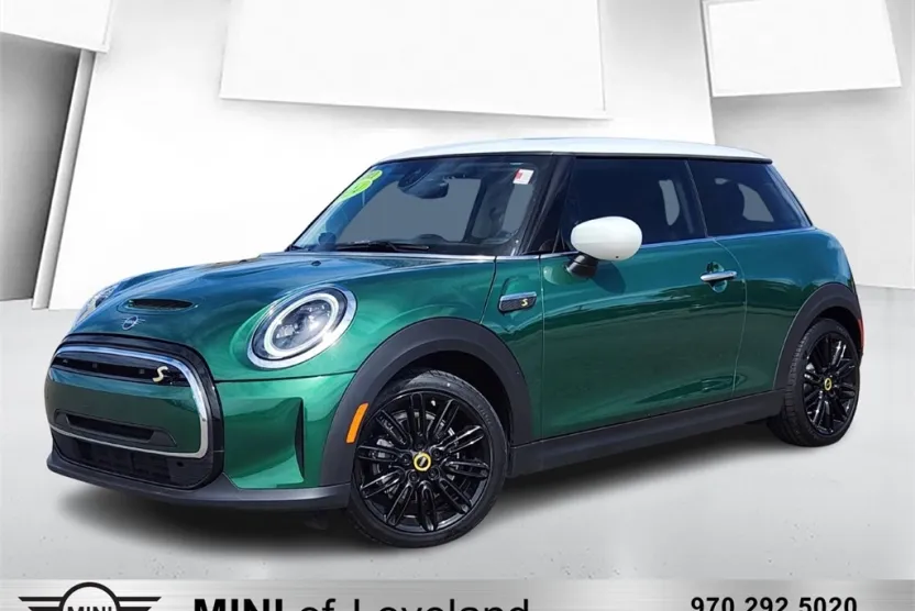 2024 Mini Cooper 2 Door Hardtop SE photo 1