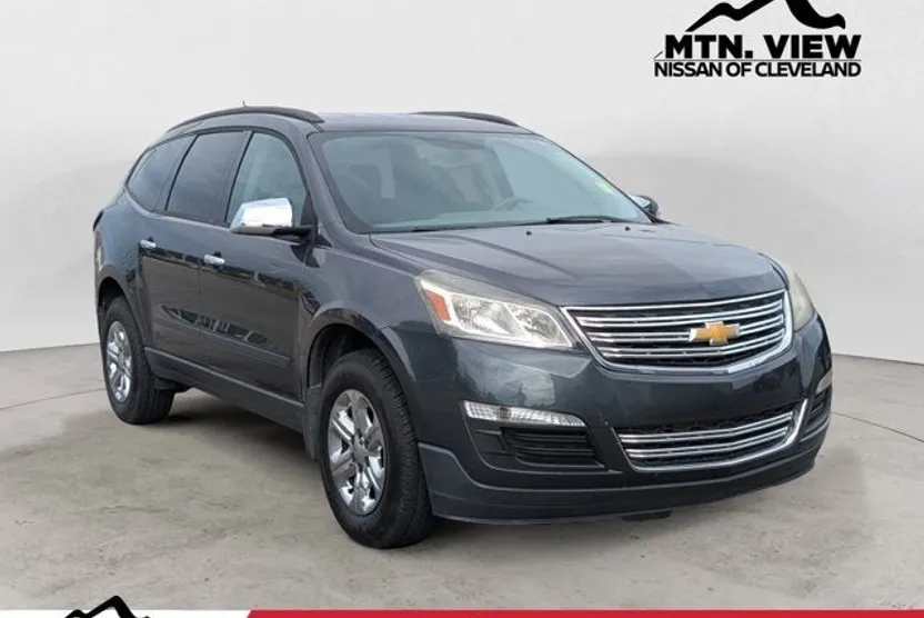2013 Chevrolet Traverse LS photo 1