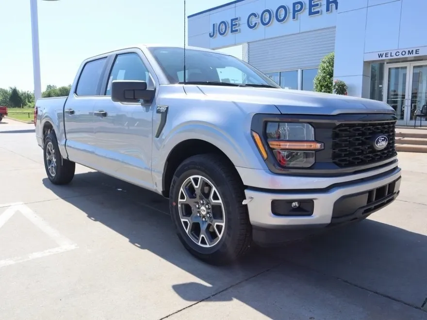 2025 Ford F-150 STX photo 1