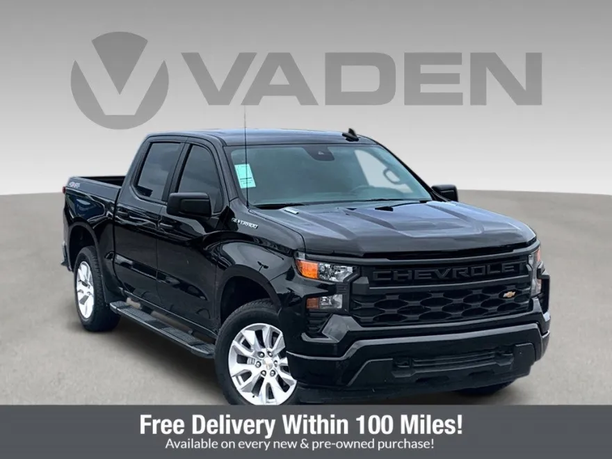 2024 Chevrolet Silverado 1500 Custom photo 1