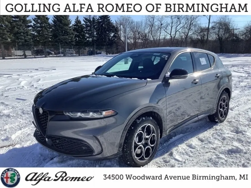 2025 Alfa Romeo Tonale photo 1