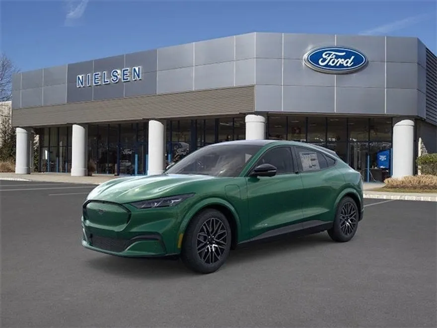 2025 Ford Mustang Mach-E Premium photo 1