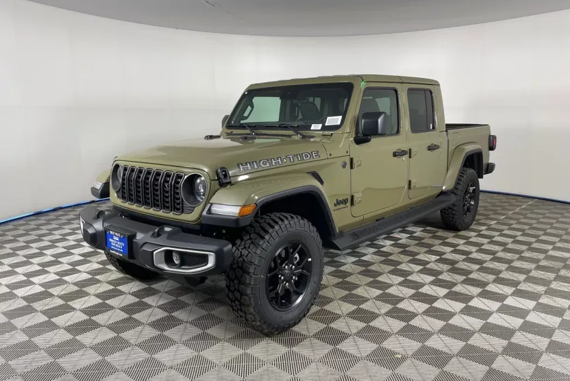 2025 Jeep Gladiator Sport photo 1