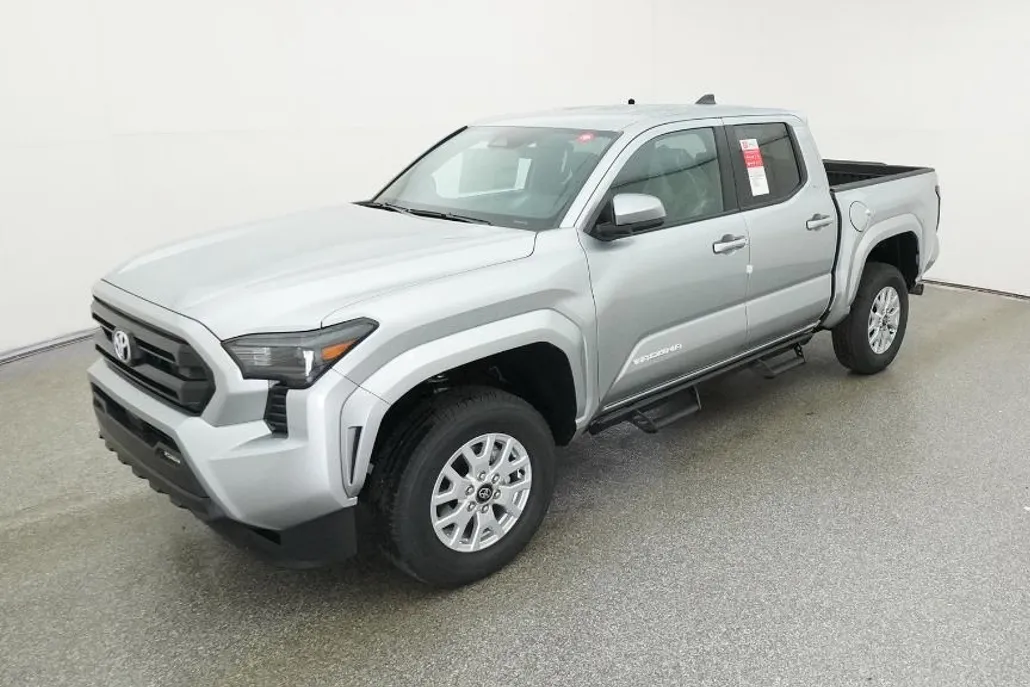 2025 Toyota Tacoma SR5 4x4 Double Cab photo 1