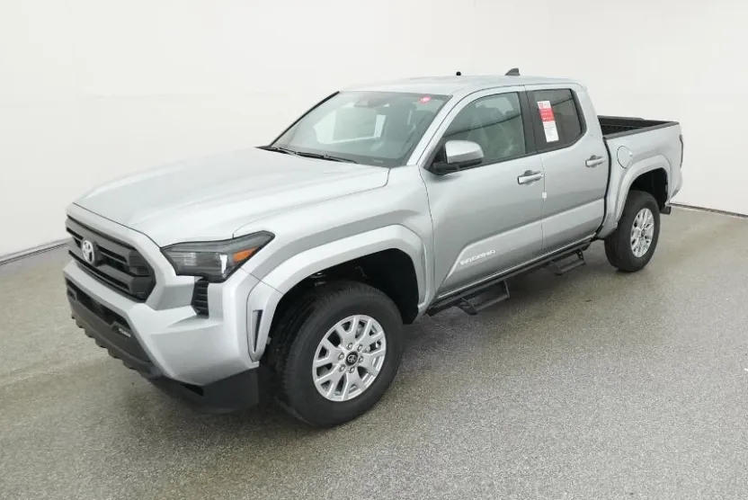 2025 Toyota Tacoma SR5 4x4 Double Cab photo 1