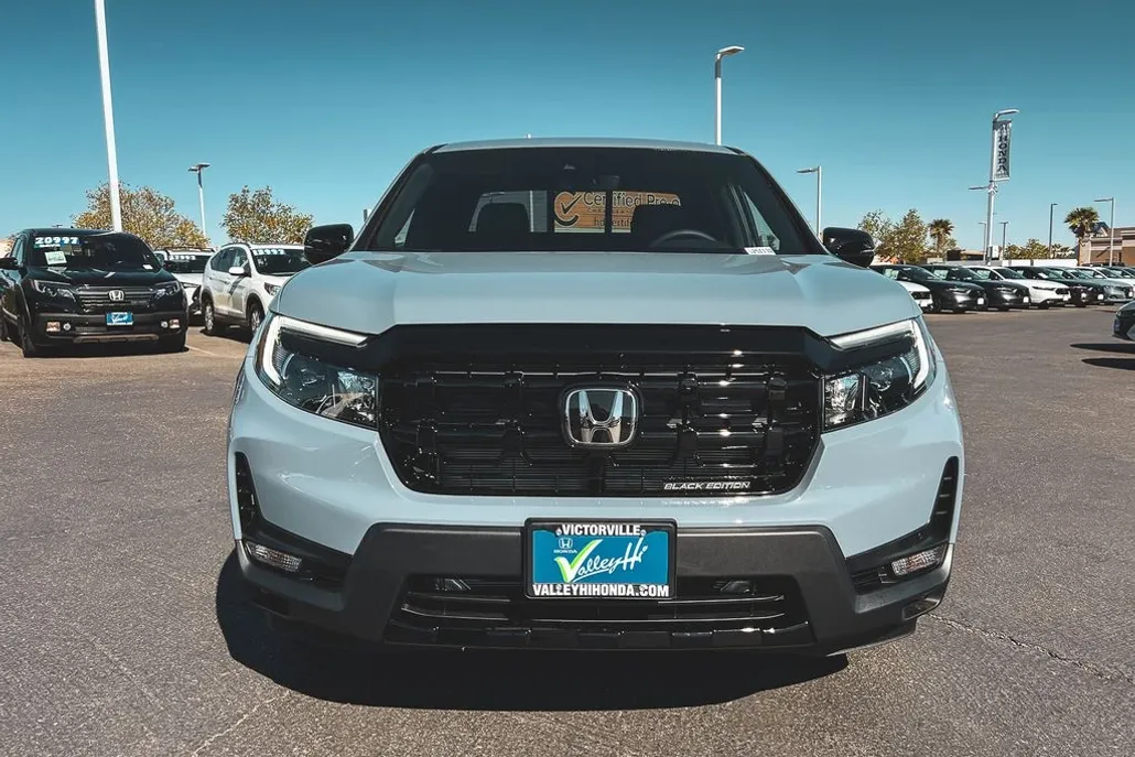 2025 Honda Ridgeline Black Edition photo 1