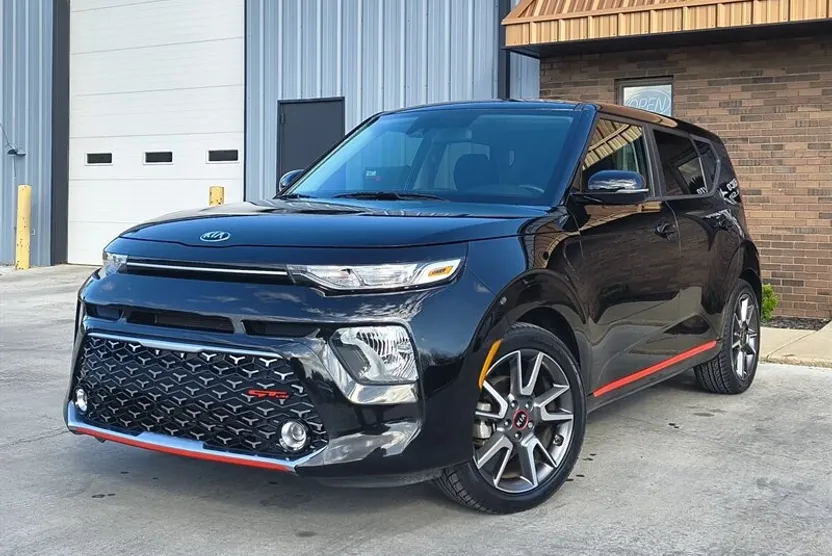 2021 Kia Soul GT-Line photo 1