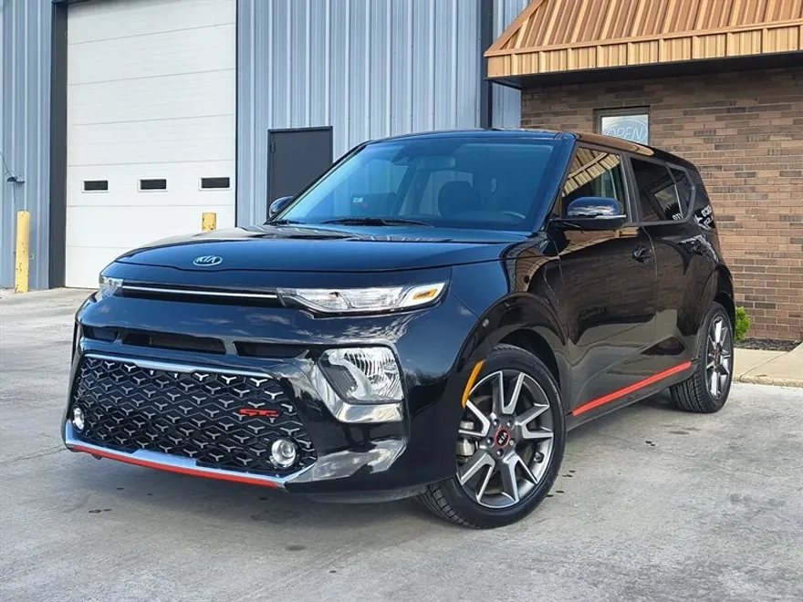 2021 Kia Soul GT-Line photo 1
