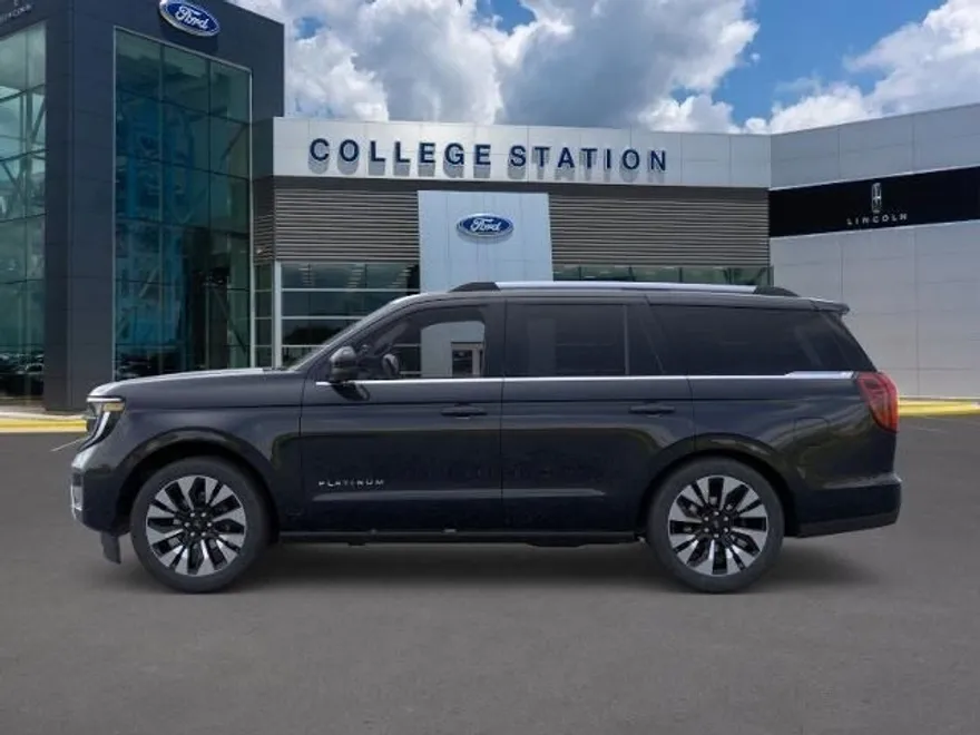 2025 Ford Expedition Platinum photo 1