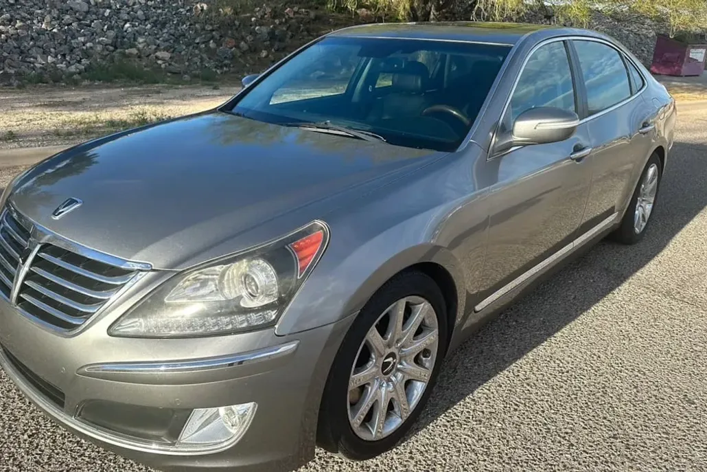 2013 Hyundai Equus Ultimate photo 1