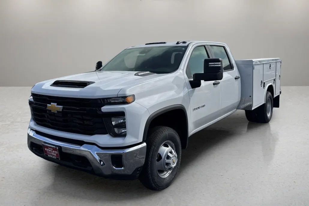 2025 Chevrolet Silverado 3500HD Work Truck photo 1