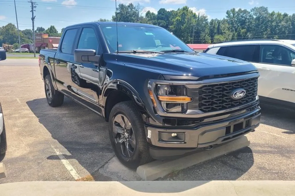 2025 Ford F-150 STX photo 1