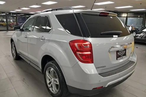 2017 Chevrolet Equinox Premier photo 3