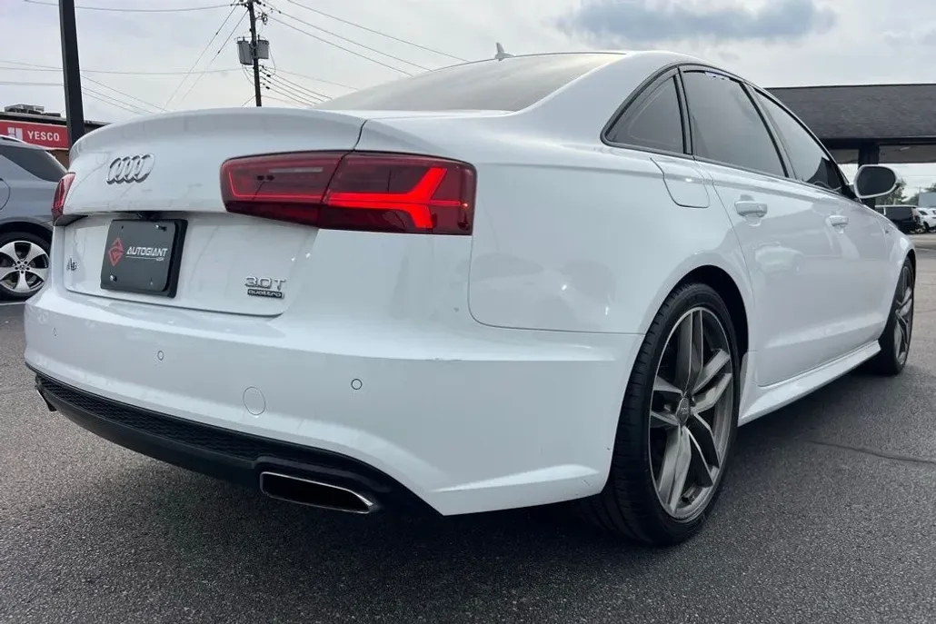 2016 Audi A6 3.0T Prestige photo 1