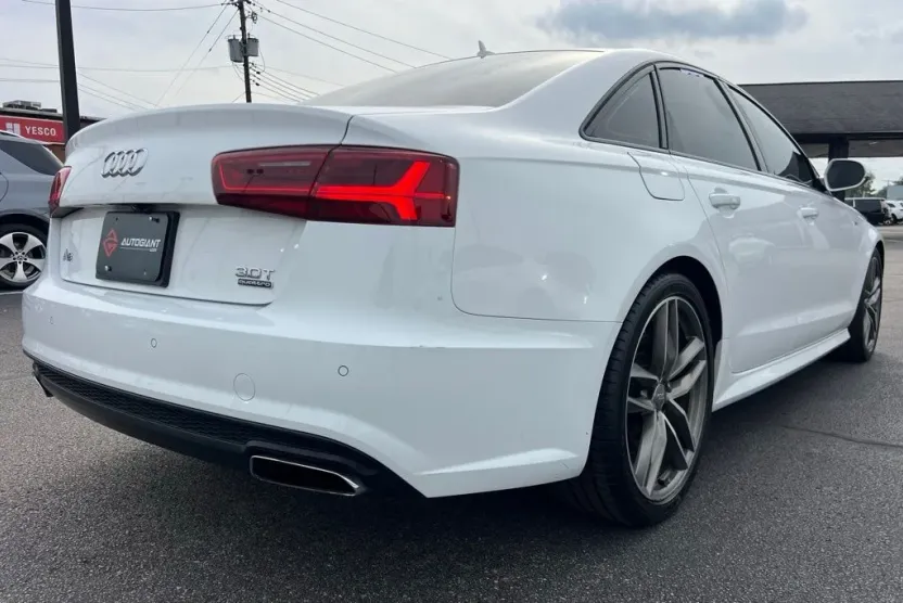 2016 Audi A6 3.0T Prestige photo 1