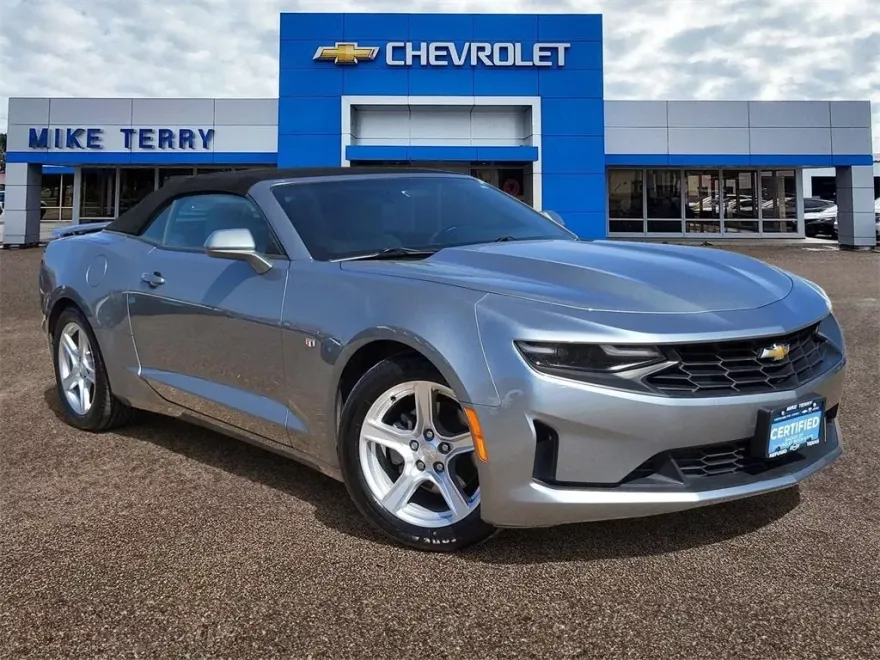 2023 Chevrolet Camaro 1LT photo 1