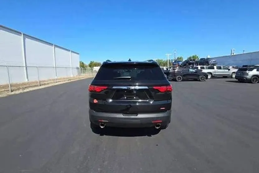 2023 Chevrolet Traverse RS photo 1