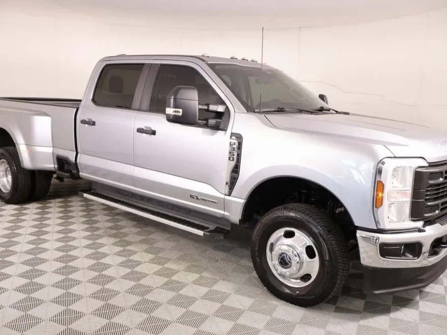 2024 Ford F-350 XL photo 1